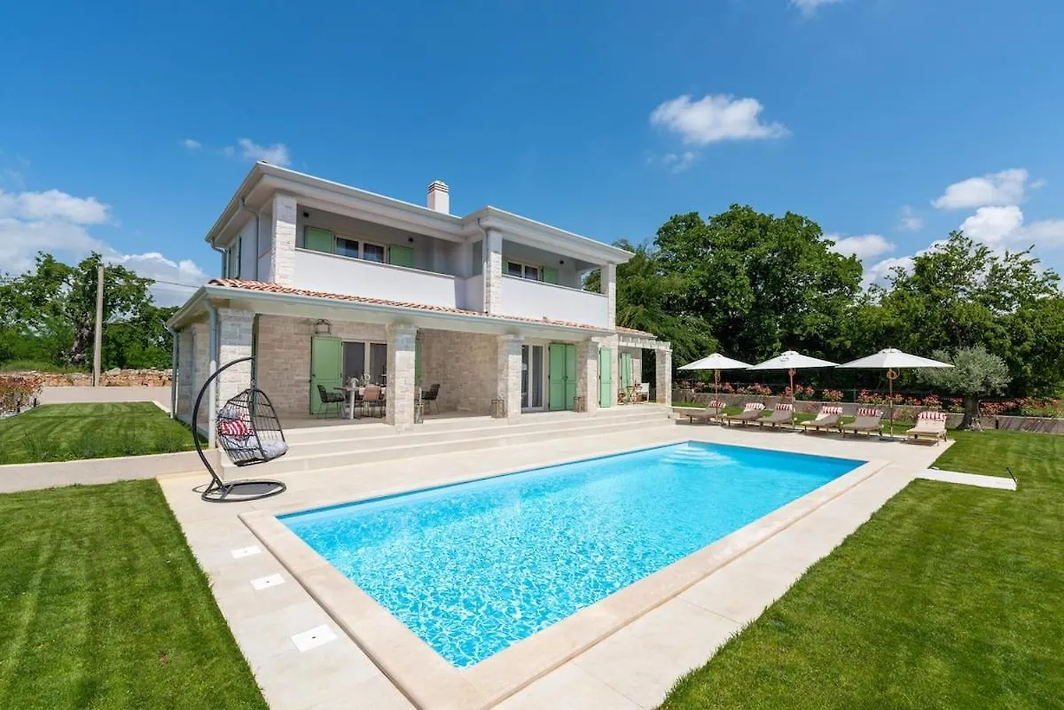 Villa Nobilis Vižinada 0*,