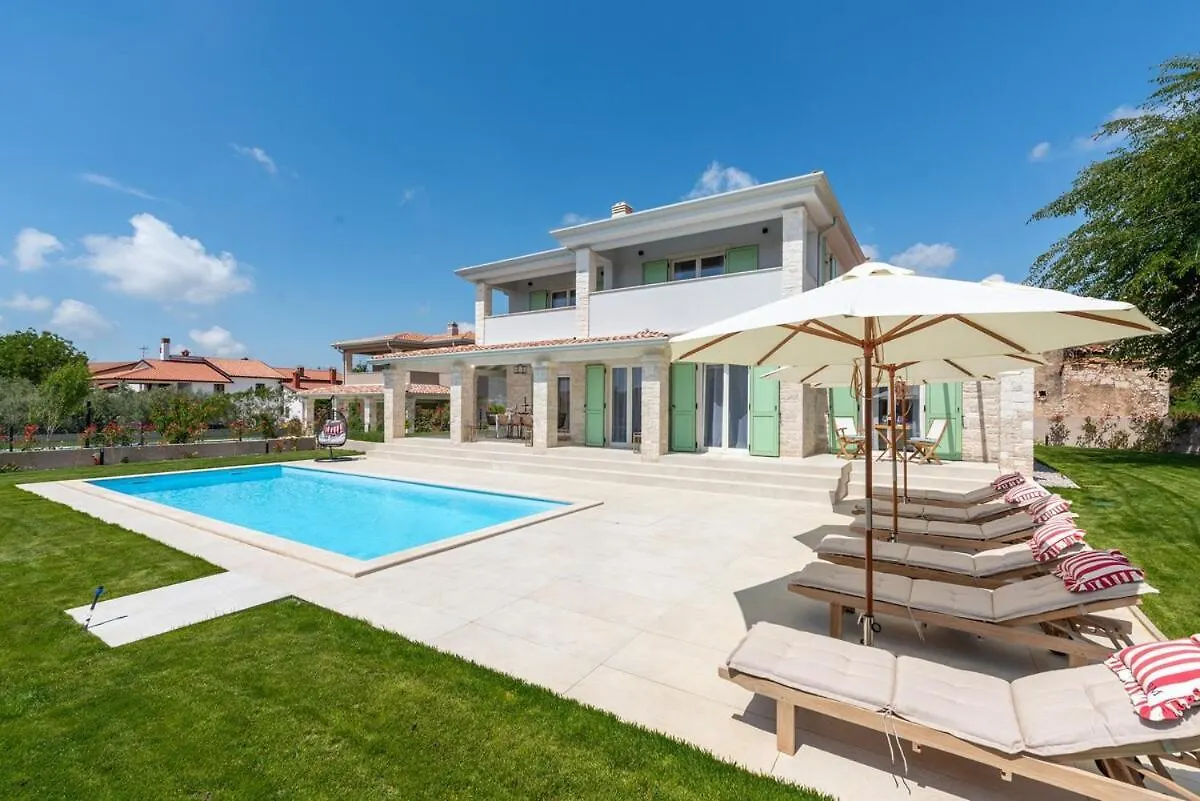 Villa Nobilis Vižinada 0*,